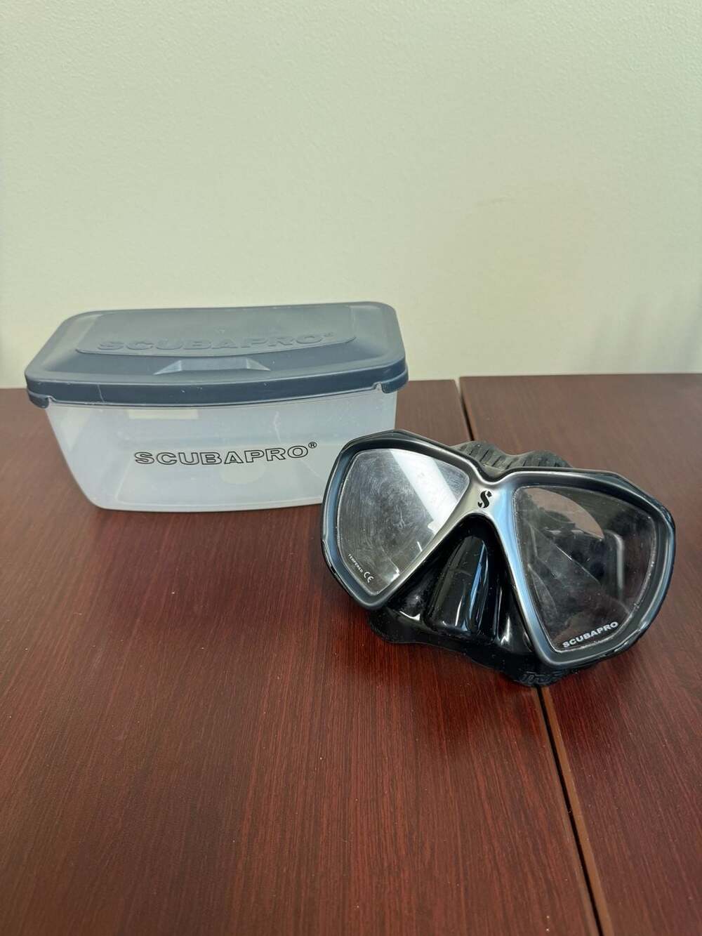 Scubapro Spectra Trufit Two-Window Dive Mask